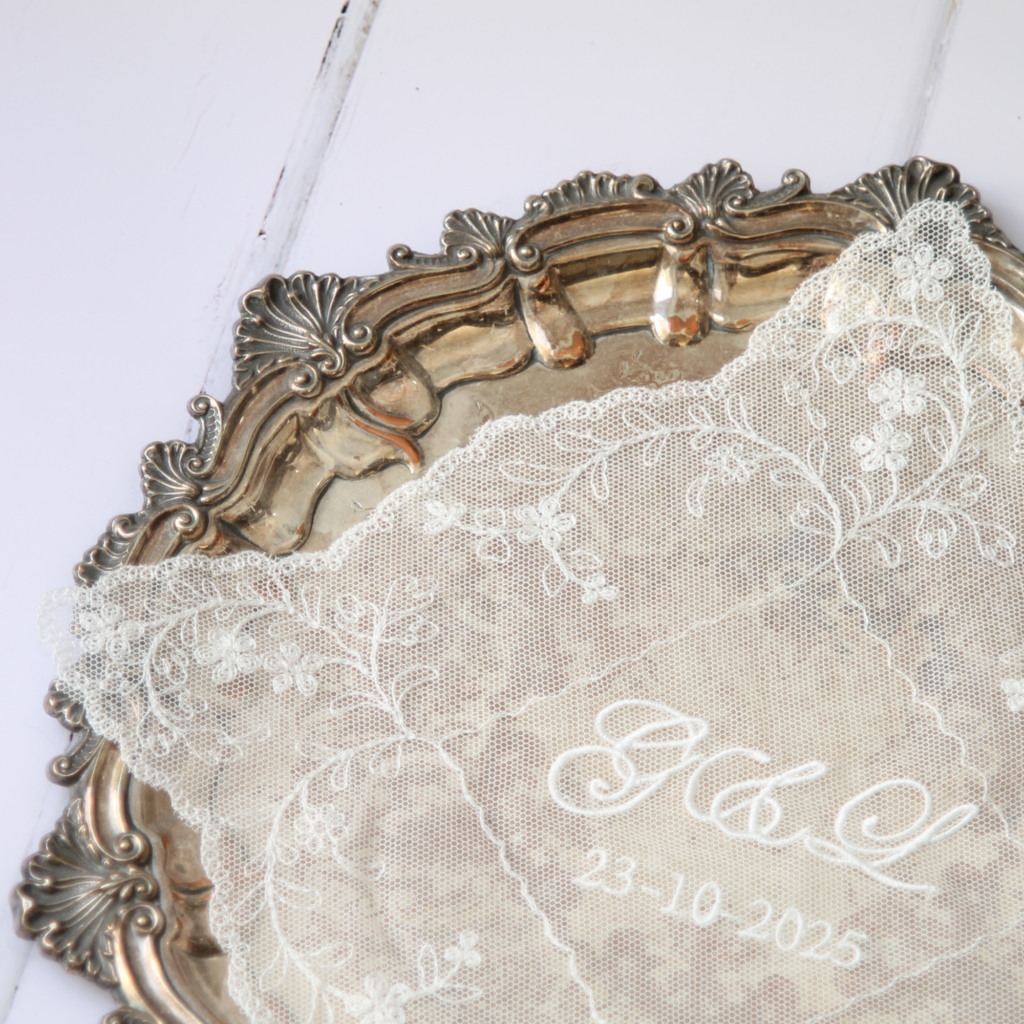 Lace Is Back: The Must-Have Wedding Trend for 2026